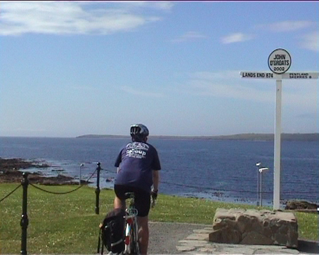 Rob_at_john_ogroats_2